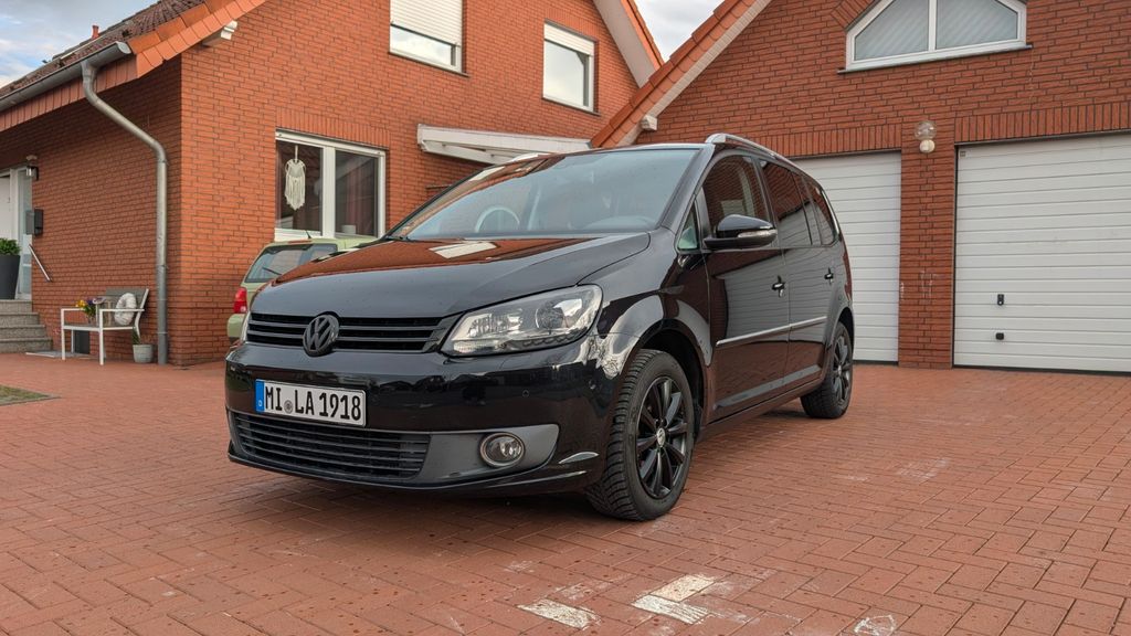 VW Touran 202.503 km 8.200 &euro; Espelkamp 32339