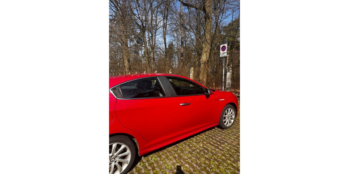 Alfa Romeo Giulietta 233.000 km 3.999 &euro; Berlin 14169