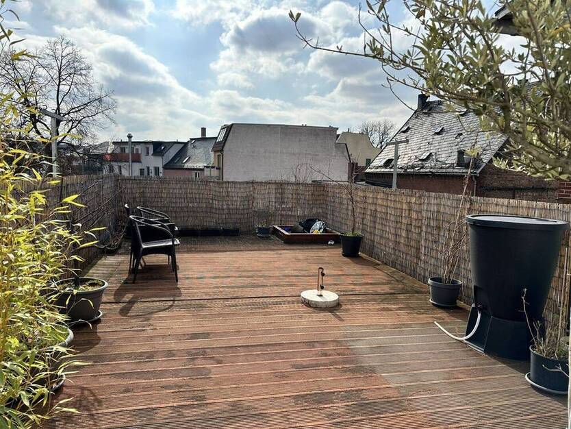 Ab 1.10.25! 3-RaumWohnung mit Dachterrasse in 1A-Lage! Direkt neben den Zwickau Arcaden!