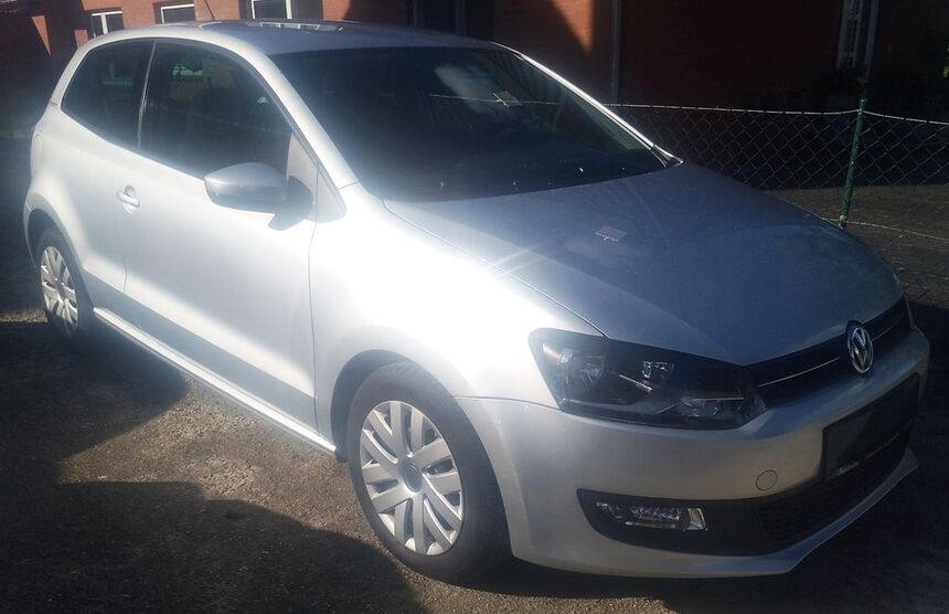 VW Polo 79.960 km 7.990 € Schretstaken 21493