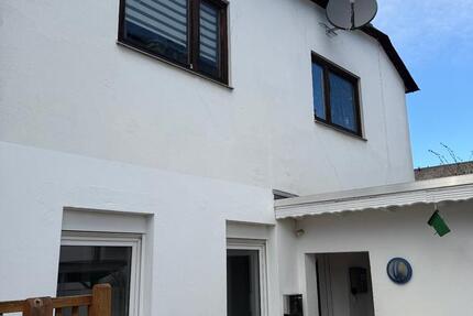 Haus Herborn - 19 Zimmer, 368 m&sup2;, 229.000&euro; | Angebot:26394975