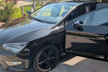 Seat Leon 127.000 km 11.990 &euro; Chieming 83339