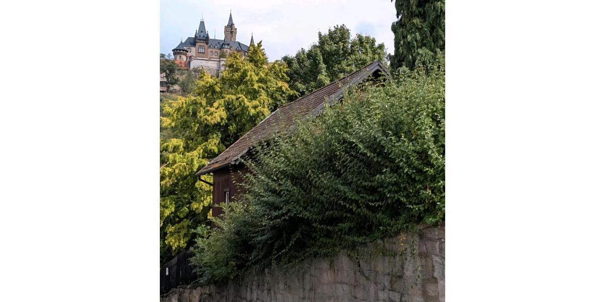 Haushälfte mit 100 m² Wohnfläche mit 6 ZKB 6 zimmer