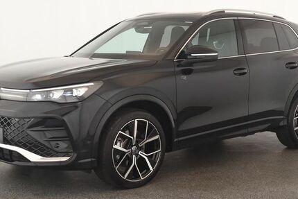 VW Tiguan 19.100 km 47.984 € Düsseldorf 40233