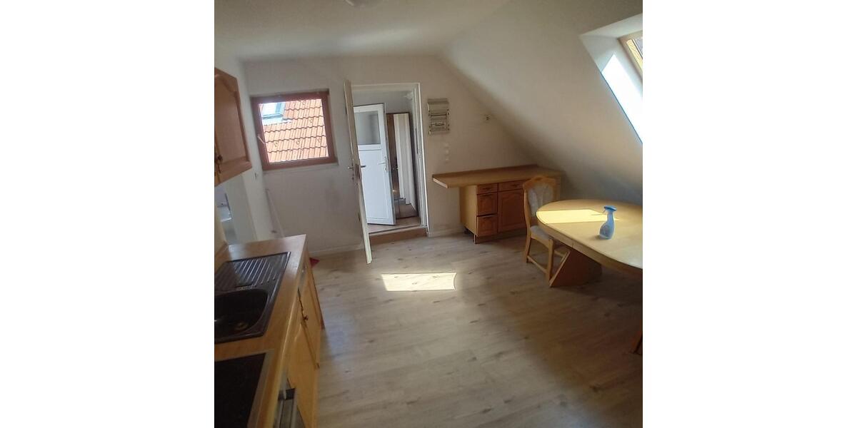 Etagenwohnung Villingen-Schwenningen Schwenningen - 1 Zimmer, 80 m&sup2;, 700&euro; | Angebot:26045550