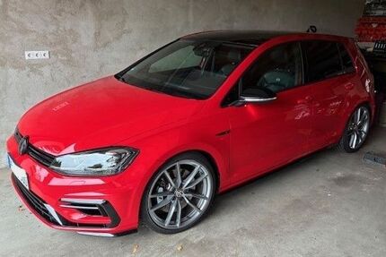 VW Golf