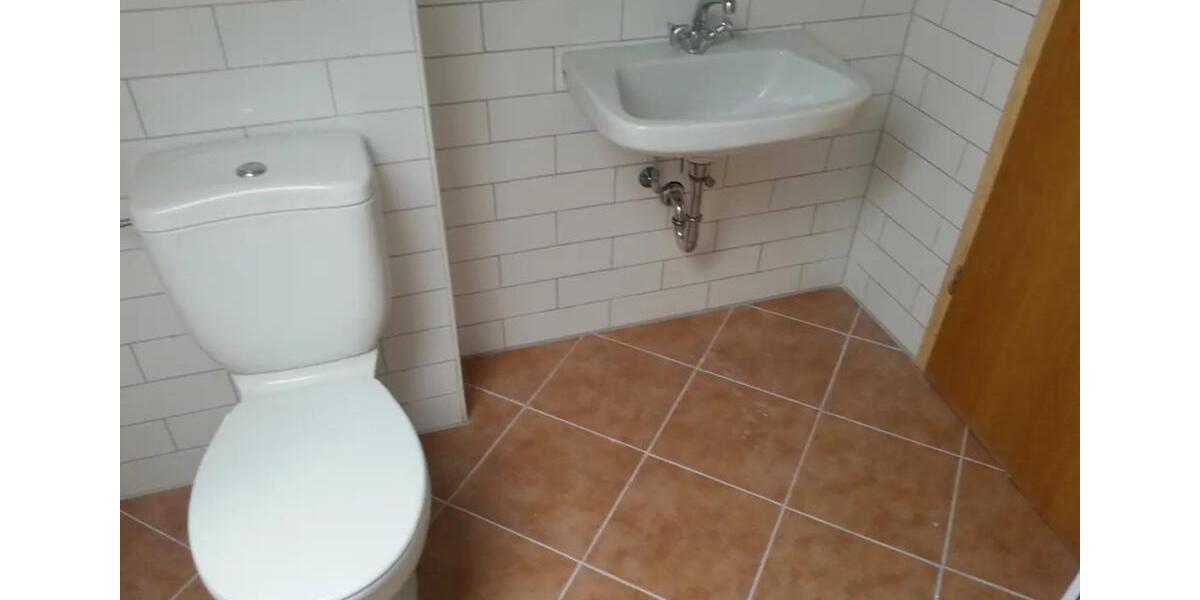 Maisonettenwohnung Solingen - 5 Zimmer, 125 m&sup2;, 1.200&euro; | Angebot:25852007