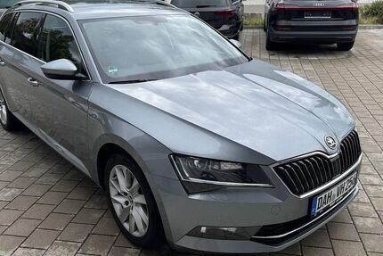 Skoda Superb 118.000 km 17.450 € Egenhofen OT Unterschweinbach 82281