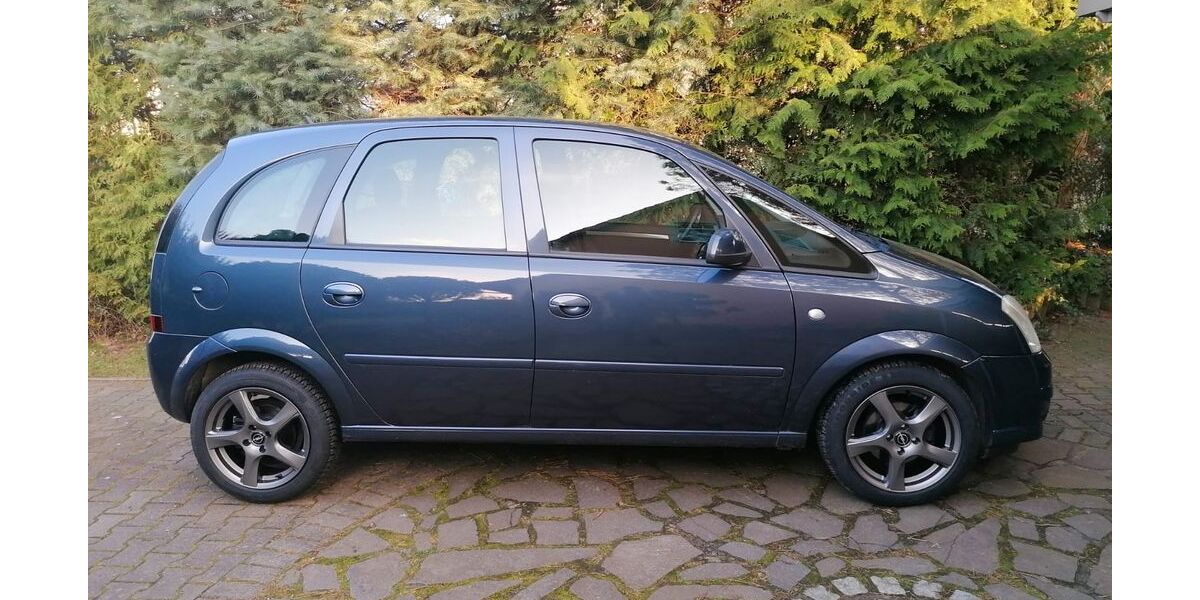 Opel Meriva 135.000 km 3.199 &euro; Dersekow 17498