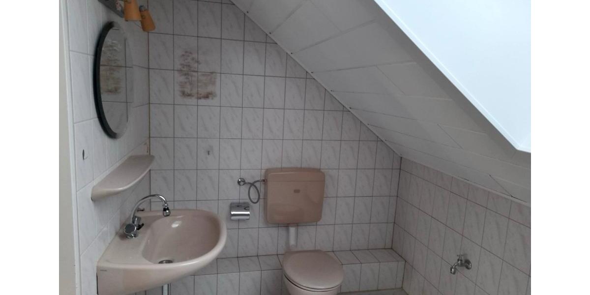 Dachgeschoßwohnung Drei Gleichen - 1 Zimmer, 44 m&sup2;, 29.900&euro; | Angebot:23190985