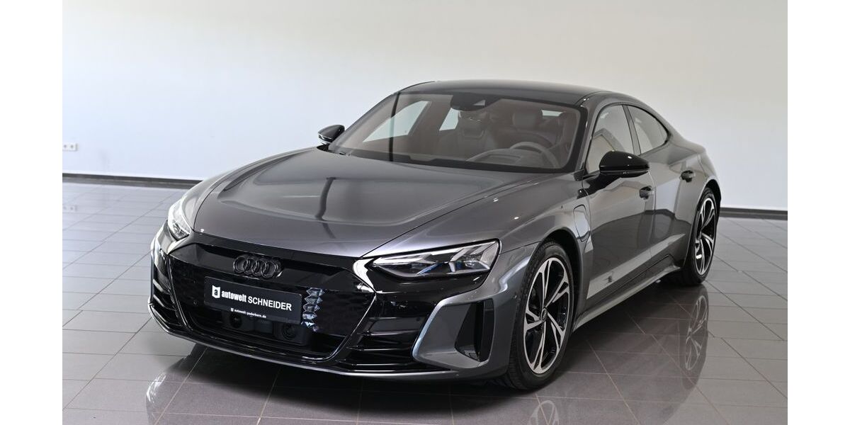 Audi e-tron GT 23.677 km 51.750 &euro; Paderborn 33100