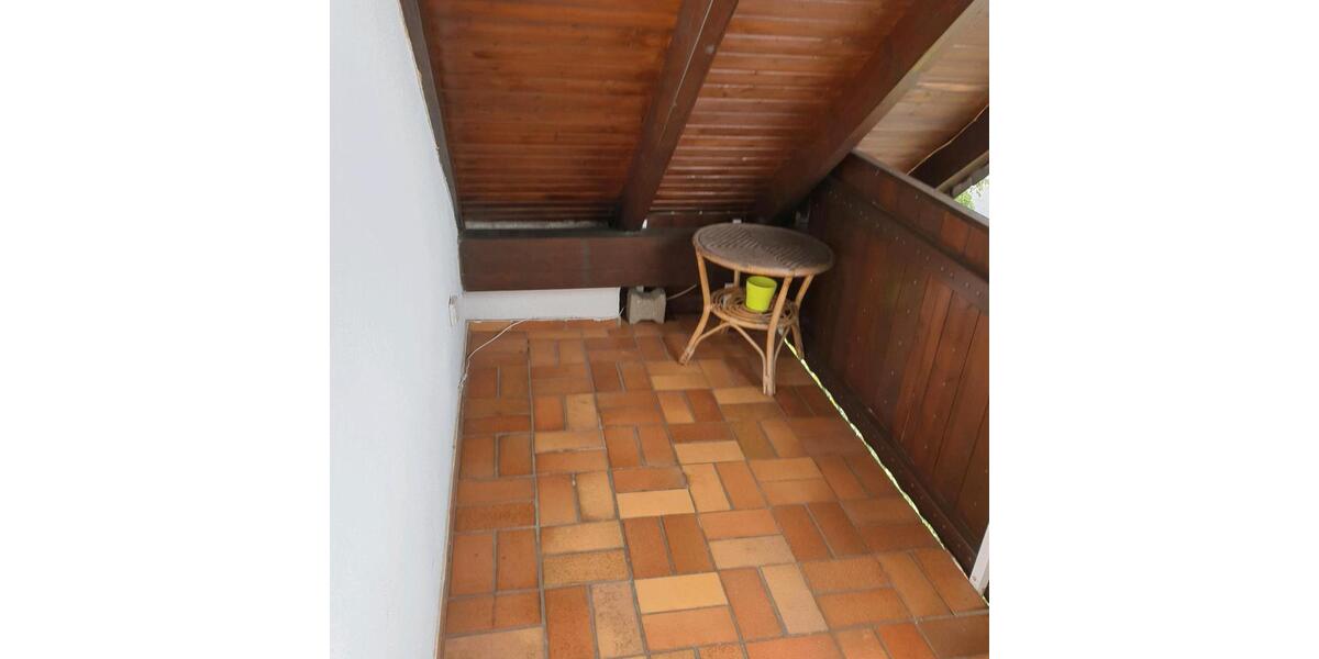 Dachgeschoßwohnung Poppenhausen (Wasserkuppe) - 1 Zimmer, 60 m&sup2;, 360&euro; | Angebot:26019517