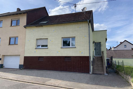 Haus Wadgassen - 7 Zimmer, 140 m&sup2;, 175.000&euro; | Angebot:26300815