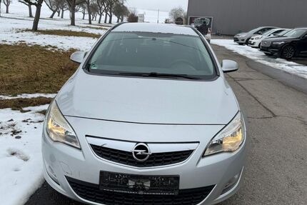 Opel Astra 184.000 km 2.499 &euro; Berlin 10783