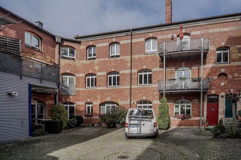 Modernes Loft mit Südbalkon & Stellplatz - Zentrale Lage in Nürnberg 5 zimmer