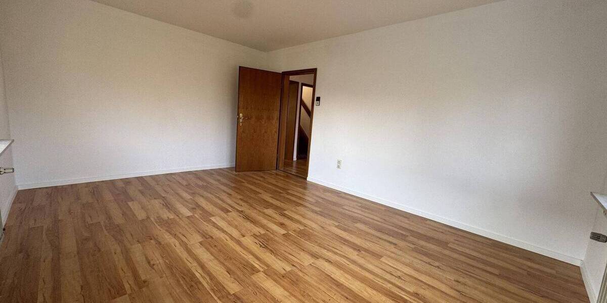 Einfamilienhaus Linkenheim-Hochstetten Linkenheim - 5 Zimmer, 160 m&sup2;, 650.000&euro; | Angebot:25958918