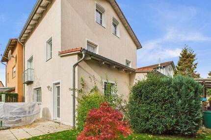 Haus Neutraubling - 6 Zimmer, 150 m&sup2;, 650.000&euro; | Angebot:23481179