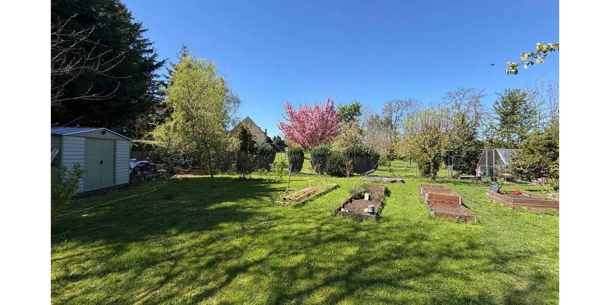 Bungalow Am Ettersberg - 3 Zimmer, 90 m&sup2;, 279.000&euro; | Angebot:26344017