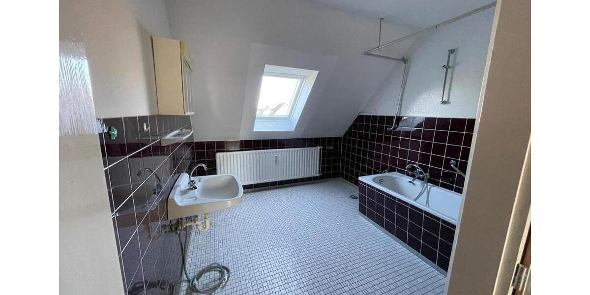 Dachgeschoßwohnung Selsingen - 3 Zimmer, 90 m&sup2;, 800&euro; | Angebot:26459695