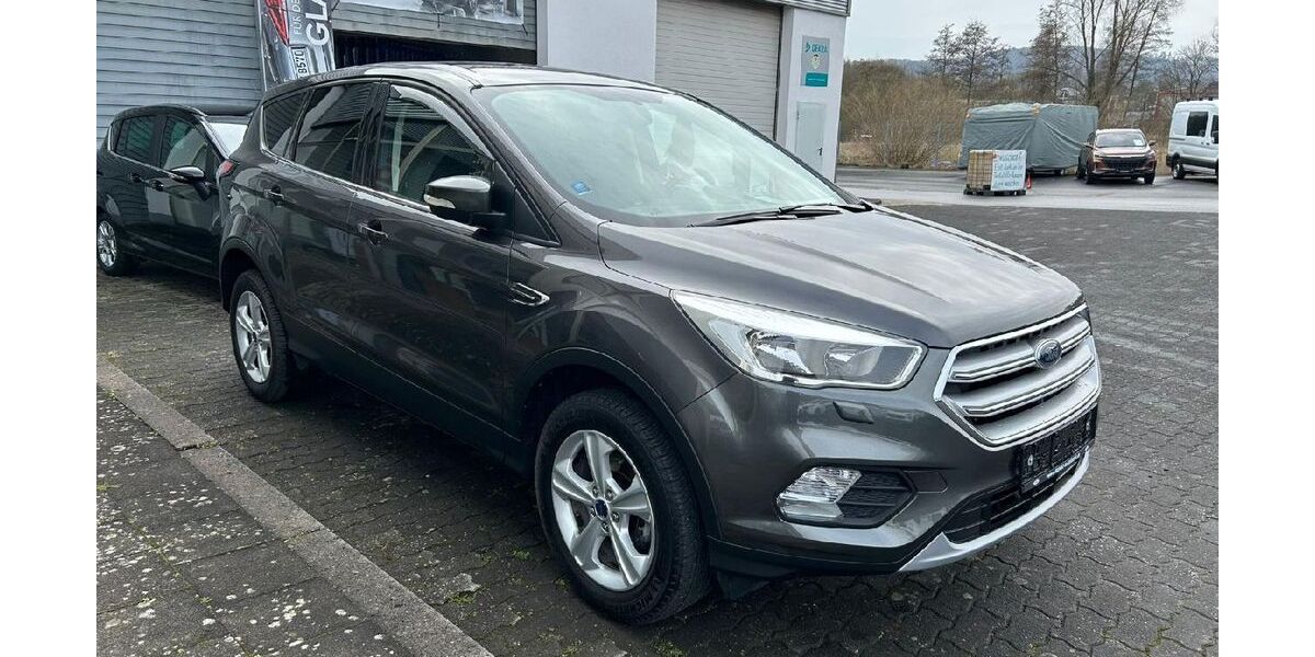 Ford Kuga 55.000 km 15.980 &euro; Marsberg 34431