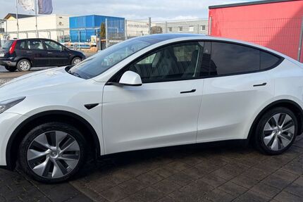 Tesla Model Y 32.000 km 33.400 &euro; Wöllstadt 61206