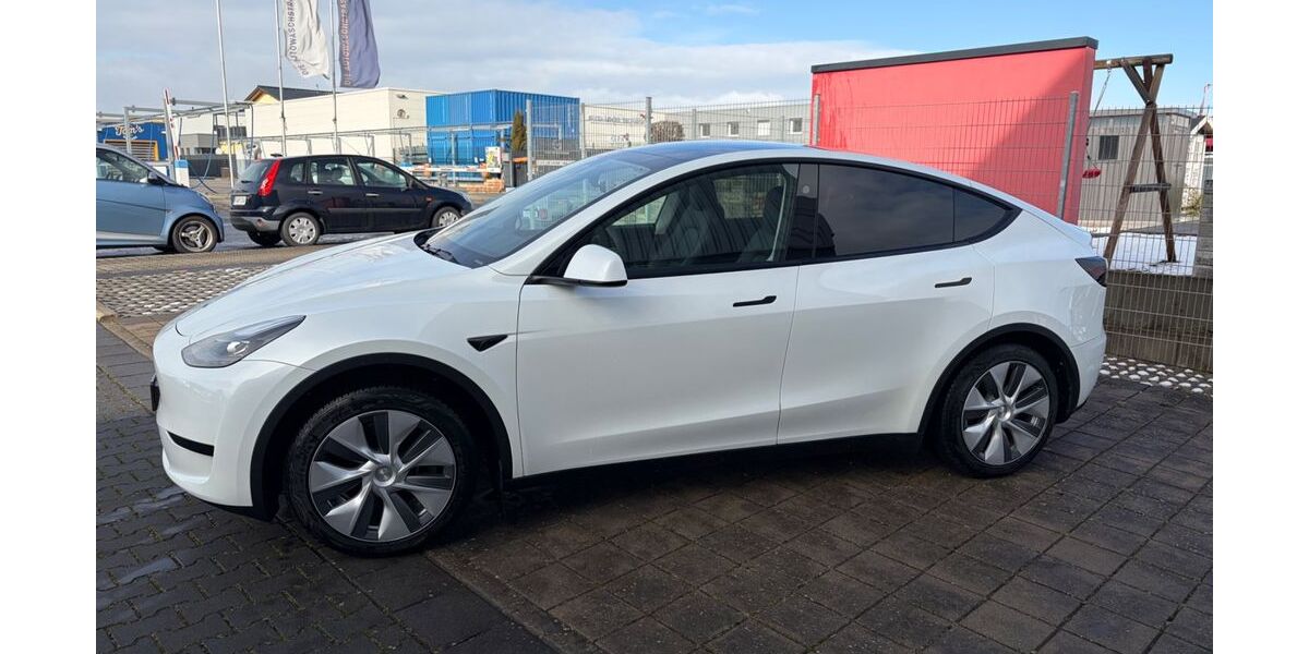 Tesla Model Y 32.000 km 33.400 &euro; Wöllstadt 61206