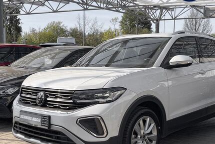 VW T-Cross 17.200 km 25.690 &euro; Wilhelmshaven 26388
