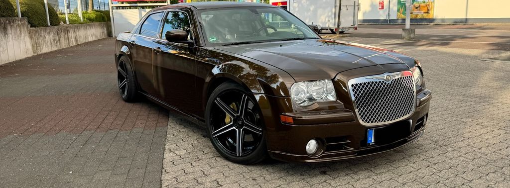 Chrysler 300C 257.410 km 13.999 € Steinbach 61449