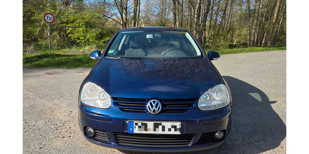 VW Golf 243.080 km 2.100 &euro; Hamberge 23619