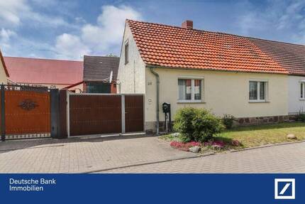 Charmante Doppelhaushälfte mit Scheune und Gartenland! 3 zimmer