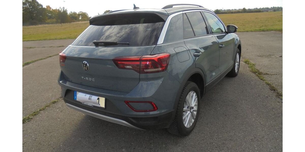 VW T-Roc 24.300 km 23.800 € Oberschleißheim 85764