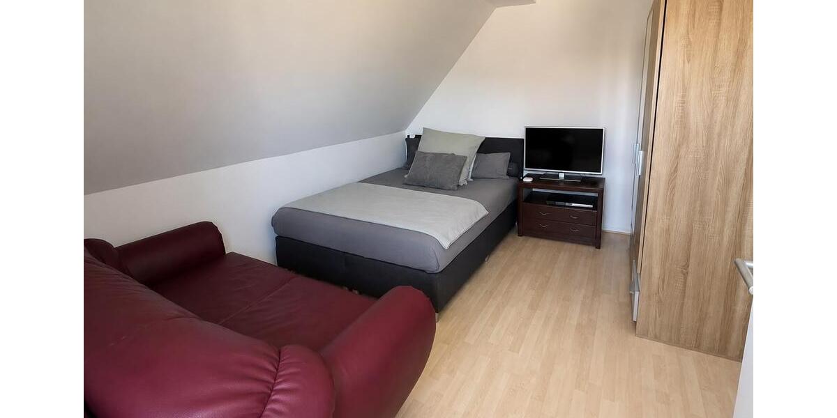Doppelhaushälfte Weiden in der Oberpfalz - 8 Zimmer, 150 m&sup2;, 390.000&euro; | Angebot:27258973
