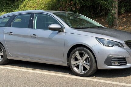 Peugeot 308 109.000 km 8.600 &euro; Fellbach 70736