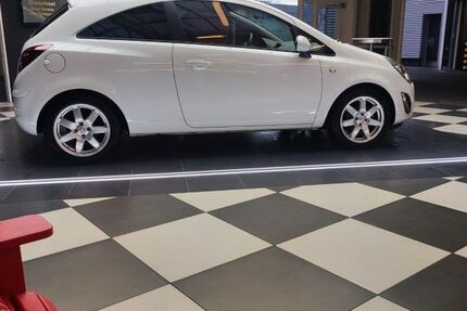 Opel Corsa 13.800 km 5.650 &euro; Westheim 91747