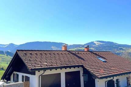 Haus zum Kaufen in Oberstaufen 1.250.000 € 240 m² 9 zimmer
