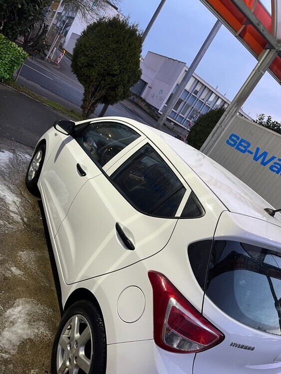 Hyundai i10 60.000 km 6.200 € Essen 45121