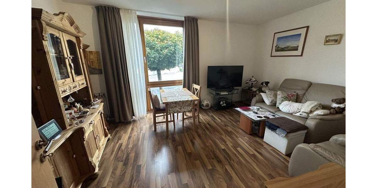 Etagenwohnung Fuldatal Simmershausen - 2 Zimmer, 45 m&sup2;, 145.000&euro; | Angebot:25536387