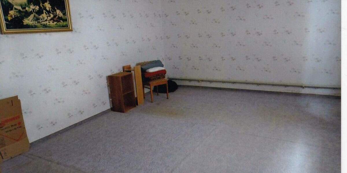 Einfamilienhaus Sachsenbrunn Stelzen - 6 Zimmer, 170 m&sup2;, 69.000&euro; | Angebot:25668296