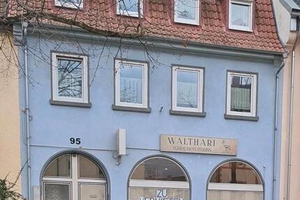 Mehrfamilienhaus mit Gewerbeeinheit von Privat zu verkaufen