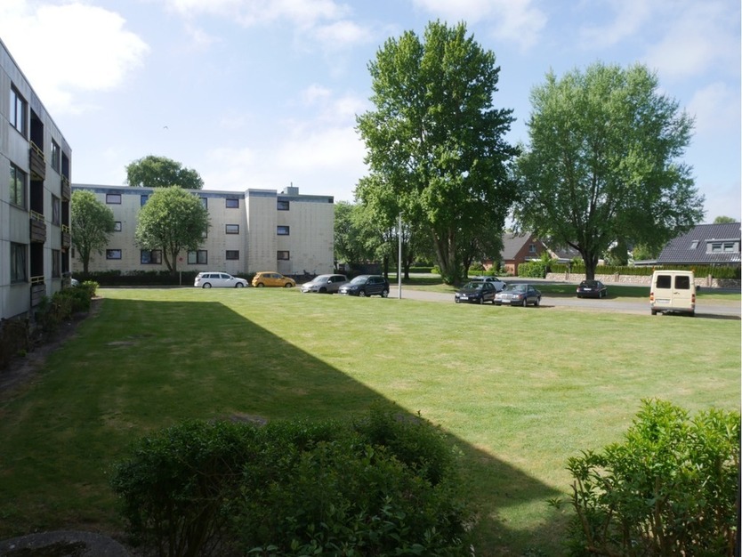 Etagenwohnung in Husum - mietfrei - 2 Zimmer mit Süd-Balkon zu verkaufen!