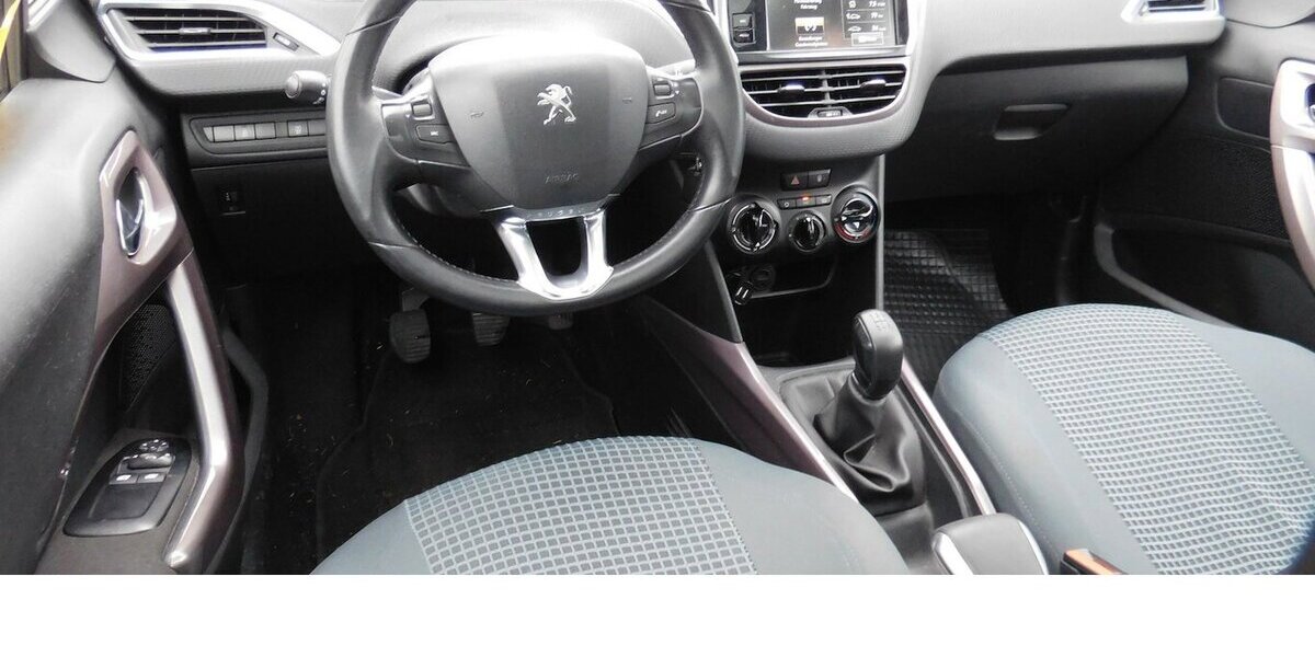 Peugeot 2008 1,2 VTi Active 4Türen Klima Navi 144.600 km 4.990 &euro; Vordorf 38533