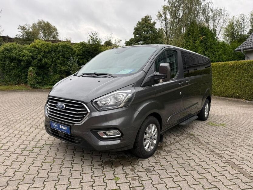 Ford Tourneo Custom 120.000 km 29.990 € Oldenburg 26122