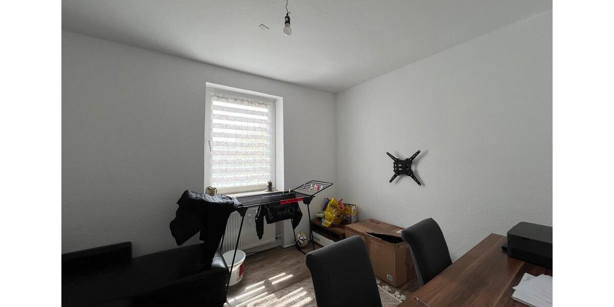 Etagenwohnung Stadtoldendorf - 6 Zimmer, 120 m&sup2;, 150.000&euro; | Angebot:26962140