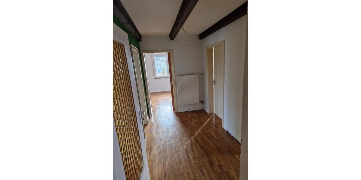Einfamilienhaus Tauberbischofsheim - 6.5 Zimmer, 140 m&sup2;, 1.490&euro; | Angebot:25856133
