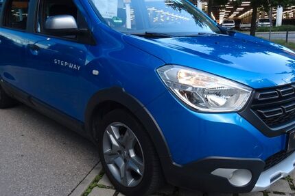 Dacia Lodgy 158.000 km 10.950 € München 81249