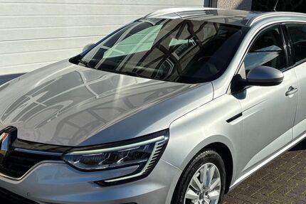 Renault Megane 83.765 km 13.990 &euro; Nideggen 52385