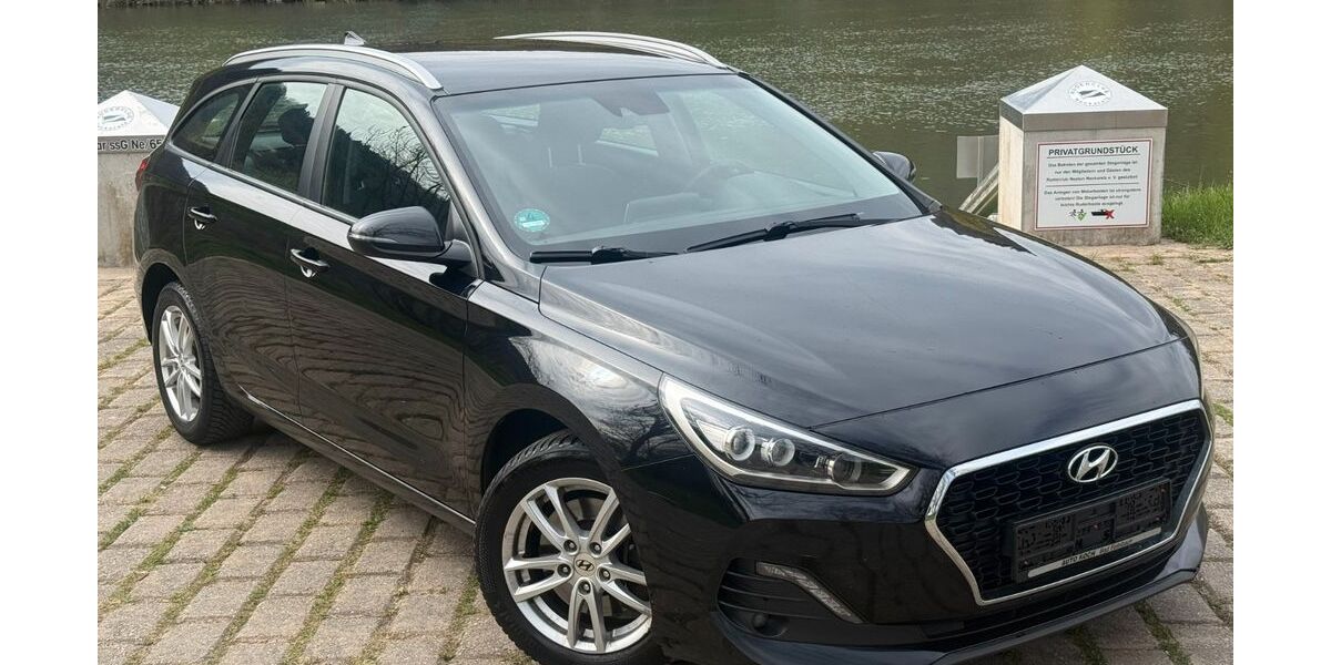 Hyundai i30 239.000 km 7.990 &euro; Mosbach 74821