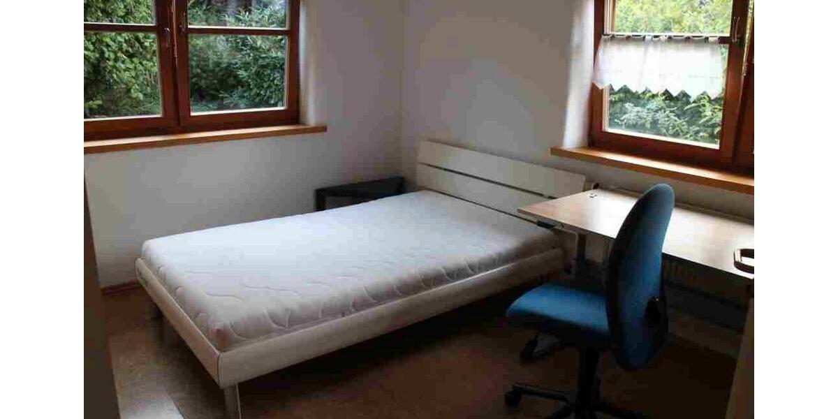 Etagenwohnung Burghausen - 1 Zimmer, 15 m&sup2;, 490&euro; | Angebot:26681374