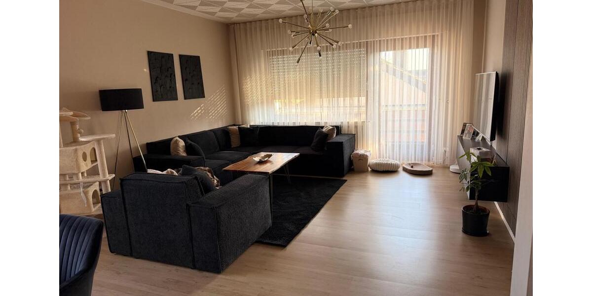 Erdgeschoßwohnung Hiddenhausen - 3 Zimmer, 90 m&sup2;, 1.100&euro; | Angebot:25514506