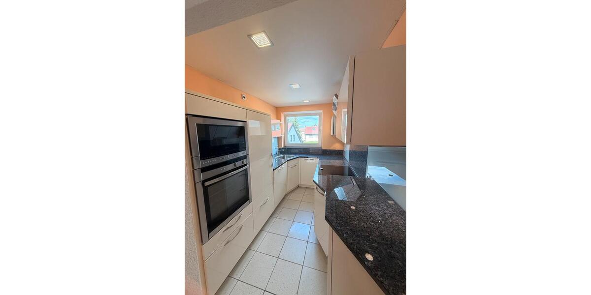 Etagenwohnung Villingen-Schwenningen Schwenningen - 2.5 Zimmer, 88 m&sup2;, 230.000&euro; | Angebot:27003088